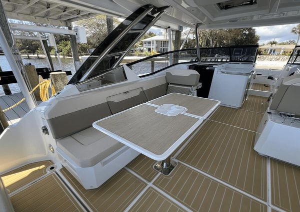 Aquila 32 Sport image