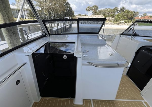 Aquila 32 Sport image