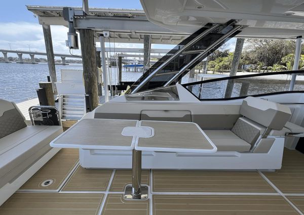 Aquila 32 Sport image