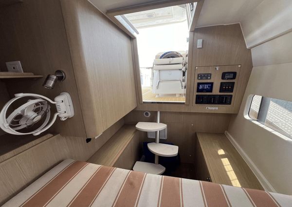 Aquila 32 Sport image