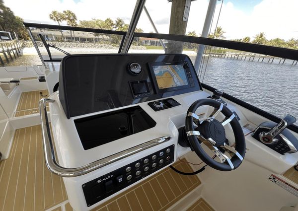 Aquila 32 Sport image