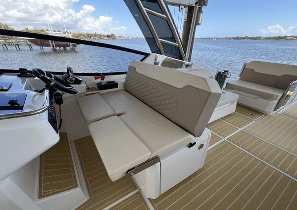 Aquila 32 Sport image