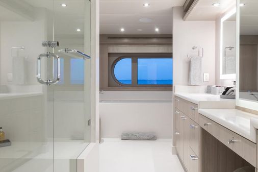 Trinity Yachts Six Stateroom image