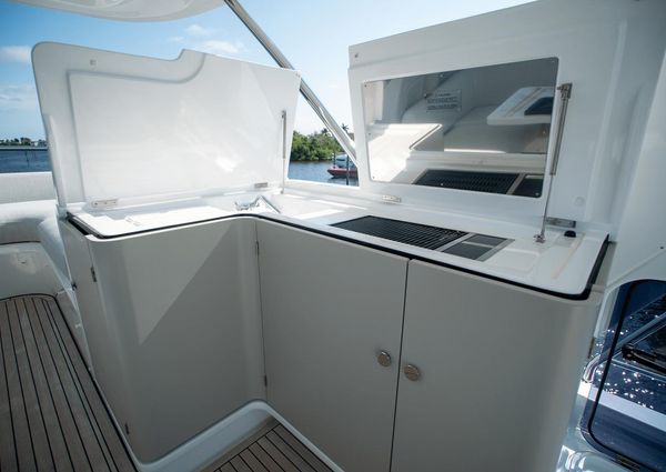 Azimut Fly 60 image