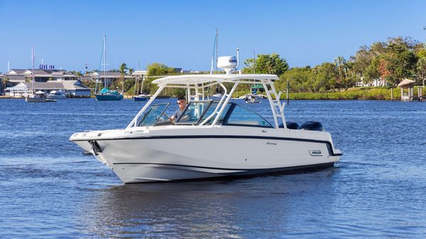 Boston Whaler 270 Vantage