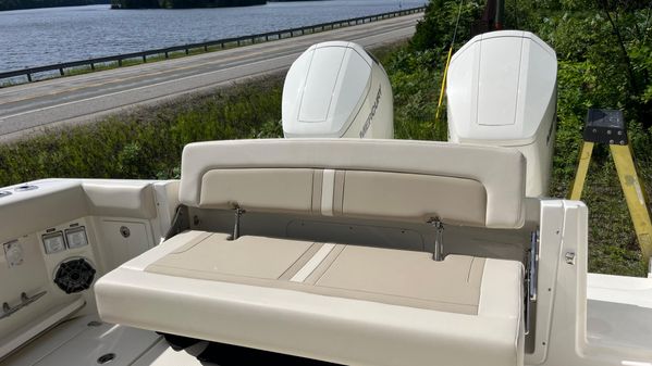 Boston-whaler 380-REALM image