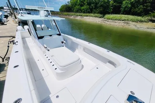 Front-runner 37-CATAMARAN image