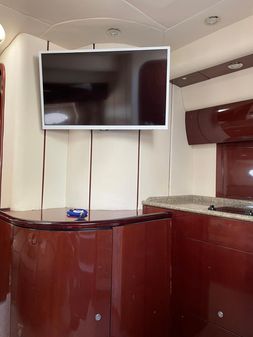 Princess Yachts V42 image