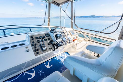 Carver 406 Aft Cabin Motor Yacht image