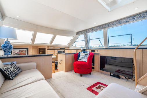 Carver 406 Aft Cabin Motor Yacht image