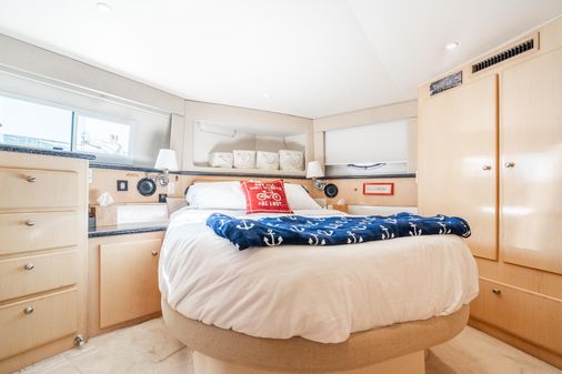 Carver 406 Aft Cabin Motor Yacht image