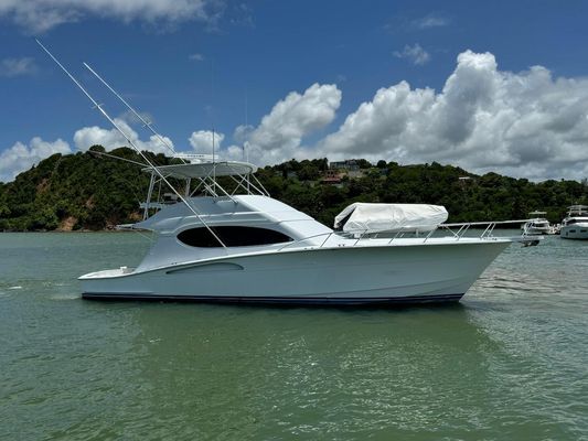 Hatteras 54 Convertible - main image