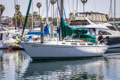 Catalina 38 image