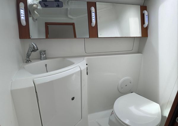 Beneteau Oceanis 37 image