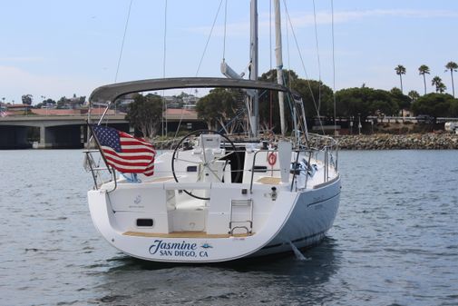 Beneteau Oceanis 37 image