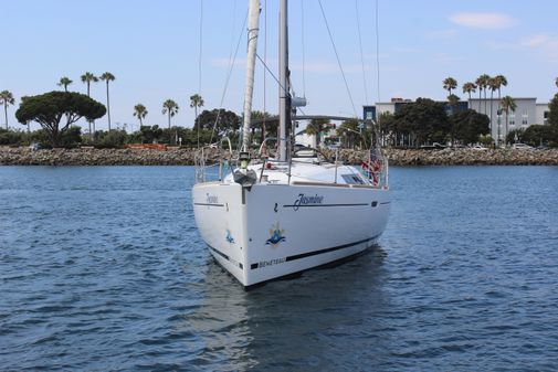 Beneteau Oceanis 37 image