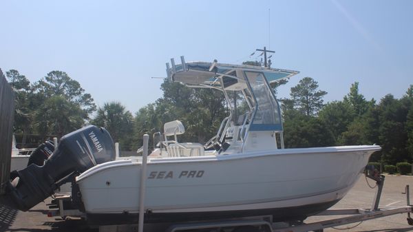 Sea Pro 200 