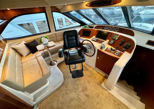 Meridian 580-PILOTHOUSE image