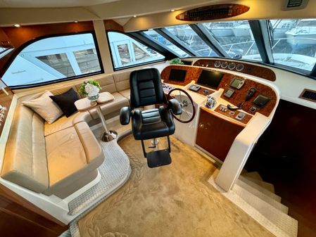 Meridian 580-PILOTHOUSE image