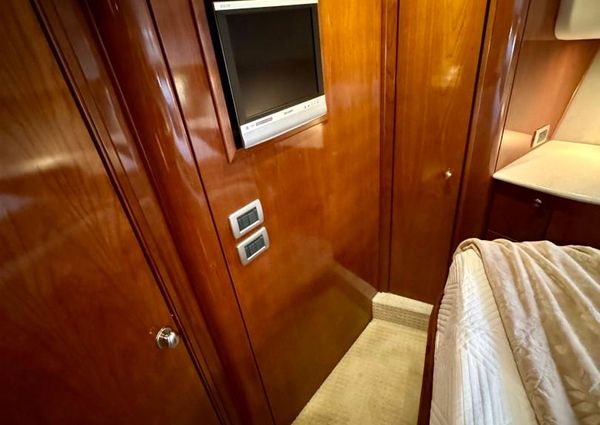 Meridian 580-PILOTHOUSE image