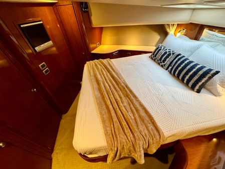 Meridian 580-PILOTHOUSE image