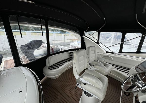 Meridian 580-PILOTHOUSE image