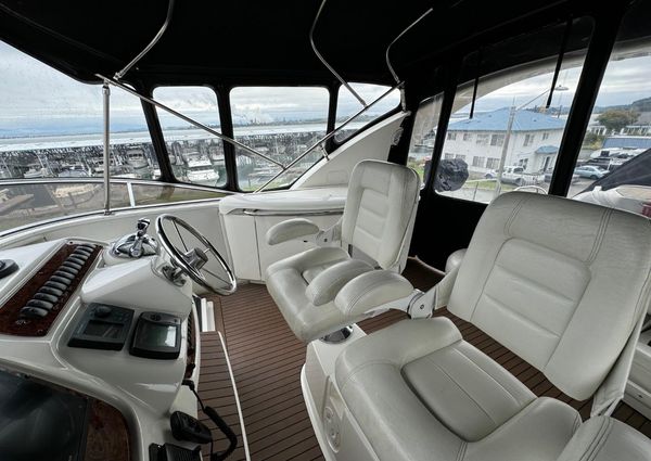 Meridian 580-PILOTHOUSE image