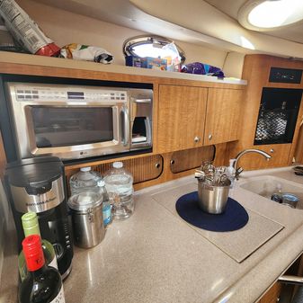 Sea Ray 340 Sundancer image