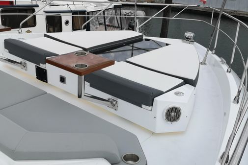 Cruisers Yachts 60 Cantius image