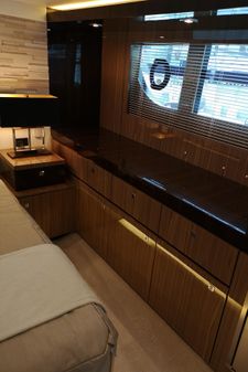 Cruisers Yachts 60 Cantius image