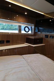 Cruisers Yachts 60 Cantius image