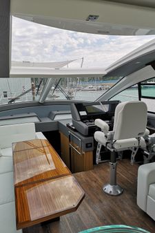 Cruisers Yachts 60 Cantius image