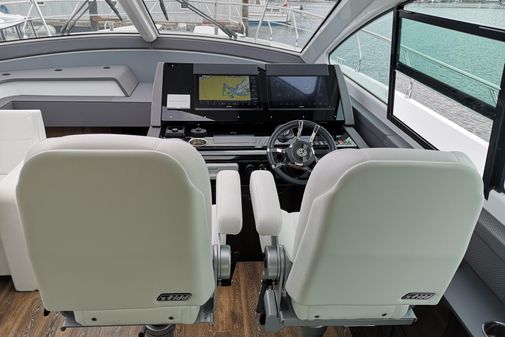 Cruisers Yachts 60 Cantius image