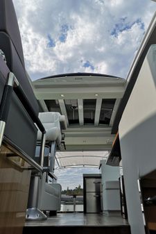 Cruisers Yachts 60 Cantius image