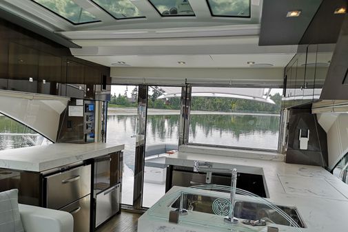 Cruisers Yachts 60 Cantius image