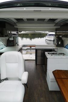 Cruisers Yachts 60 Cantius image