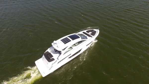 Cruisers Yachts 60 Cantius image