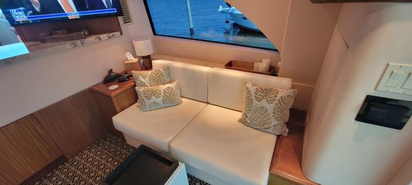 Hatteras 60-MOTOR-YACHT image