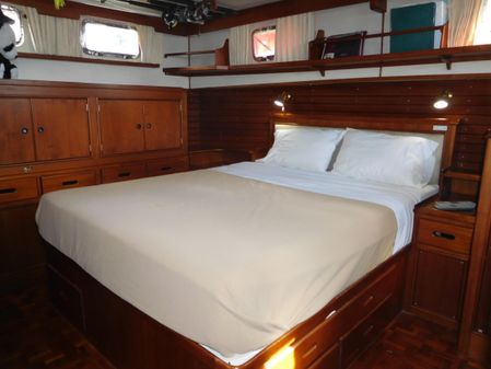 Grand Banks 42 Motoryacht image