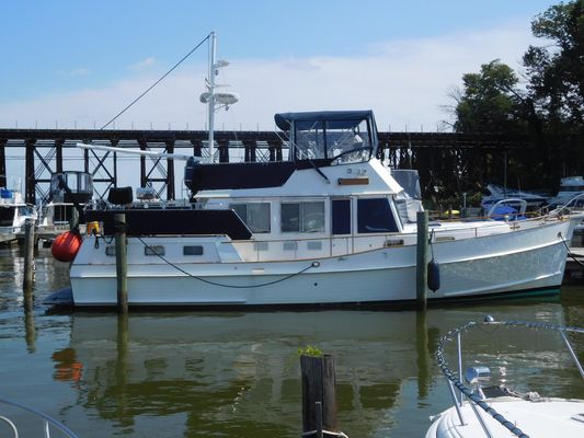 Grand Banks 42 Motoryacht - main image