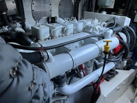 Tiara Yachts 3500 Express image