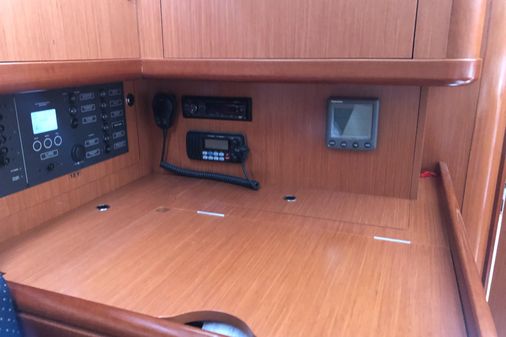 Beneteau Oceanis 37 image