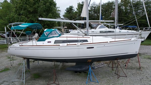 Beneteau Oceanis 37 