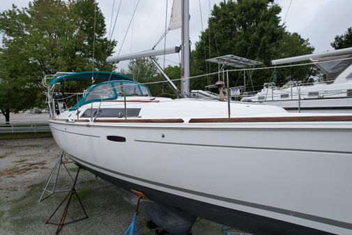 Beneteau Oceanis 37 image