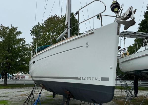 Beneteau Oceanis 37 image