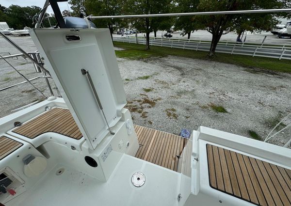 Beneteau Oceanis 37 image