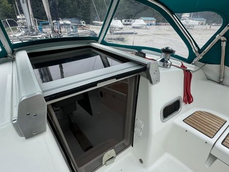 Beneteau Oceanis 37 image