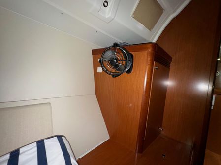 Beneteau Oceanis 37 image