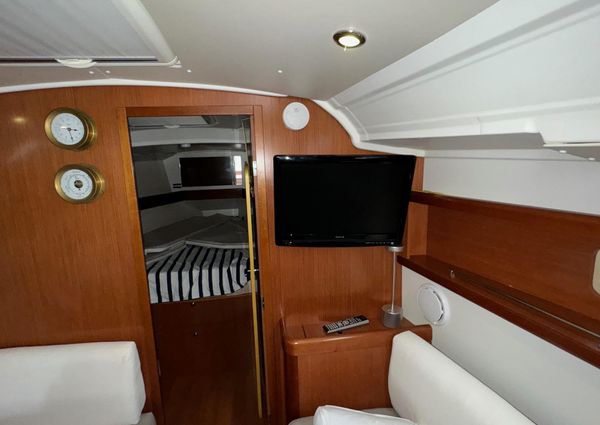 Beneteau Oceanis 37 image