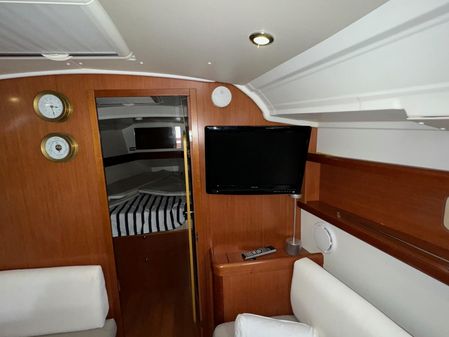 Beneteau Oceanis 37 image